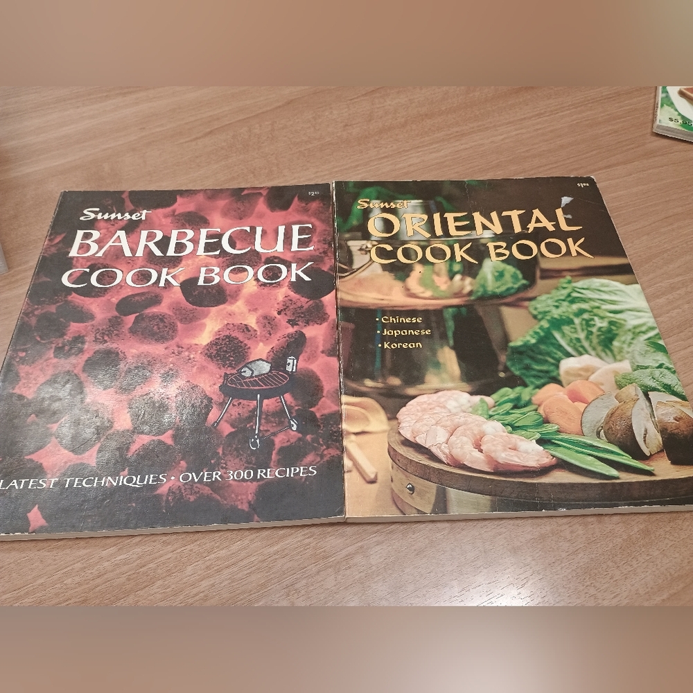 Vintage Bundle Sunset Barbecue and Oriental Cookbooks 1970s - Picture 1 of 9